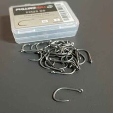 Fulling Mill Carp Fly Tying Hooks - 25 Per Packet