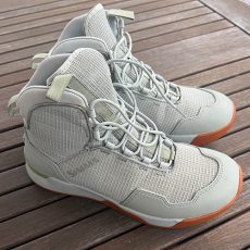 simms flats sneakers size 11us second hand a is a great saltwater fishing boot